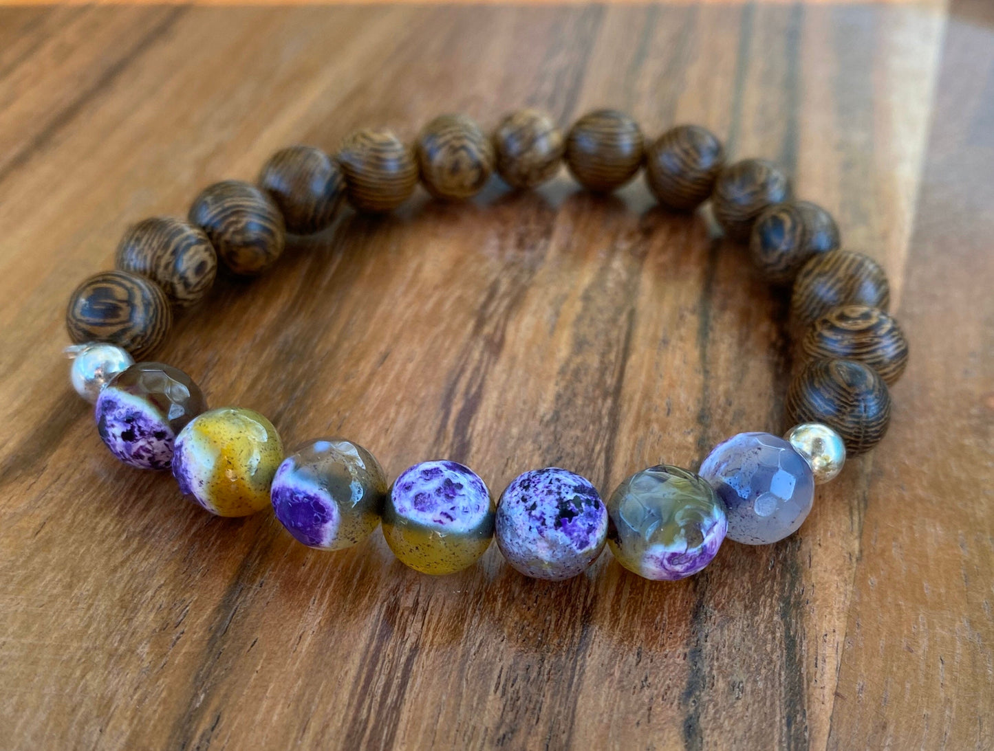 Purple Agate Mala Bracelet ~ Diffuser Braclet ~ Essential Oil ~ Meditation ~ Elastic Bracelet ~ Holistic ~ Diffuser ~ Boho ~ Wood Bracelet ~ Yoga