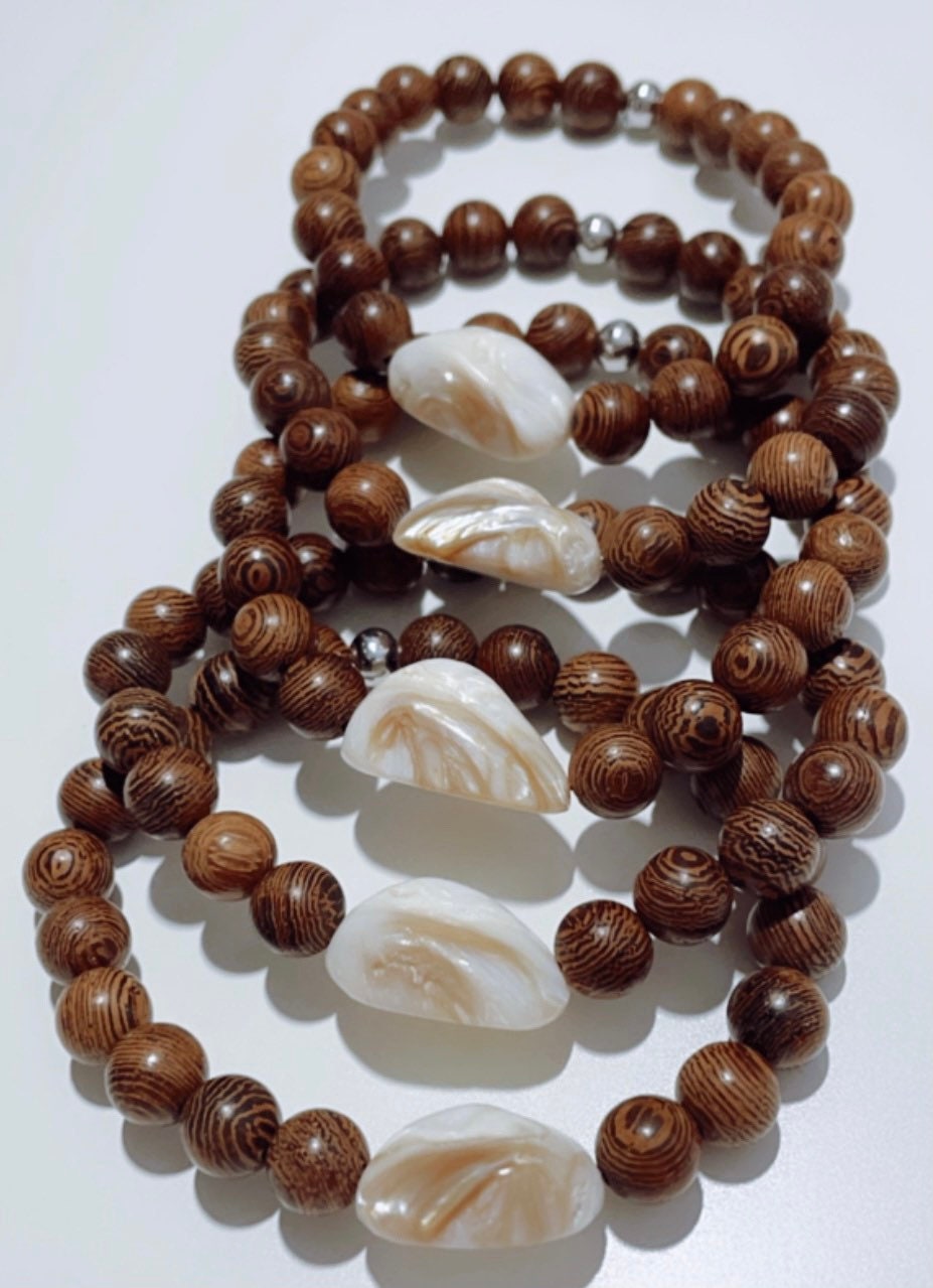 Mother of Pearl Mala Braclet | Women’s Bracelet | Men’s Bracelet | Diffuser Braclet | Wood Bracelet| Yoga | Meditation | Natural Stone