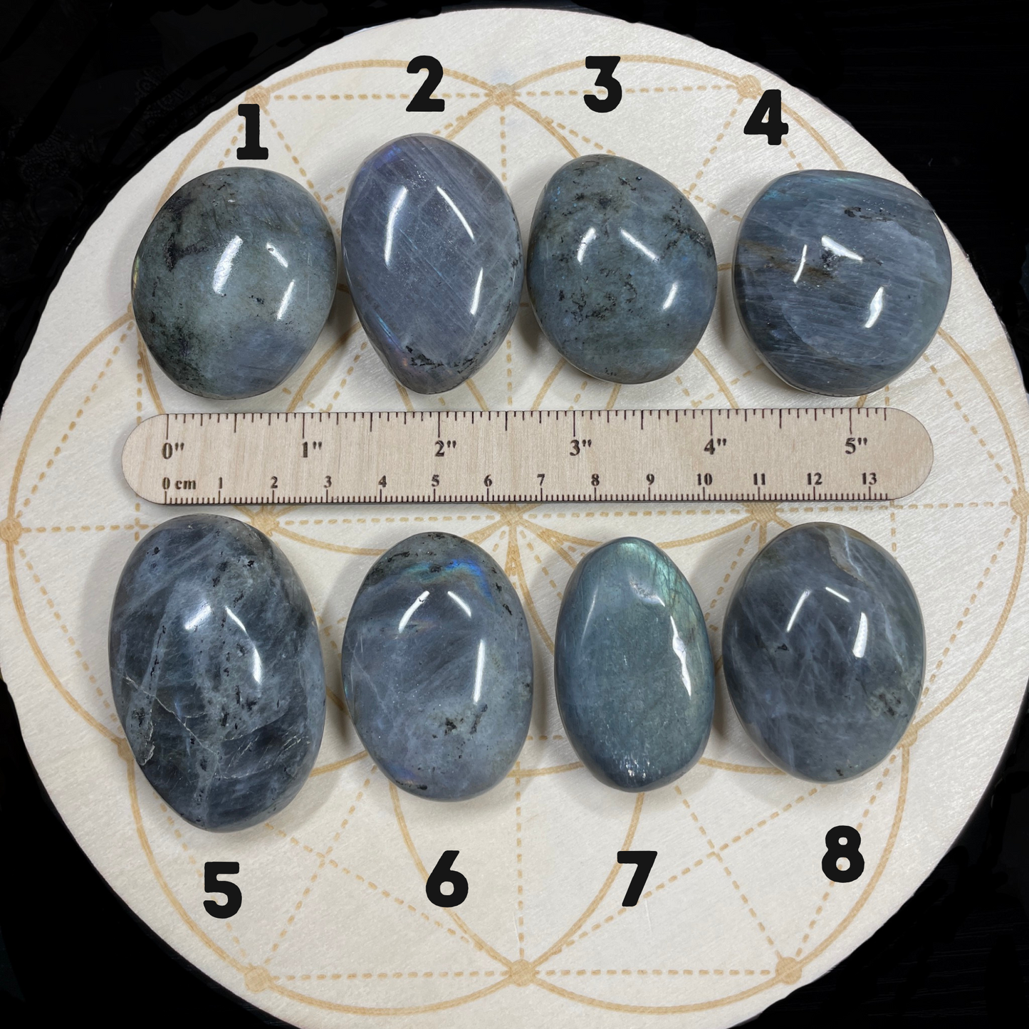 Labradorite  Palm Stone - Labradorite - Natural Stone